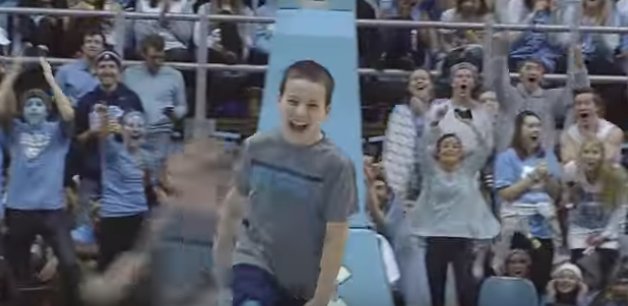 Put this kid on the roster, Roy.

UNC ball boy knocks down three-straight half court shots, crowd goes nuts 

🎥: ble.ac/2jysEI3