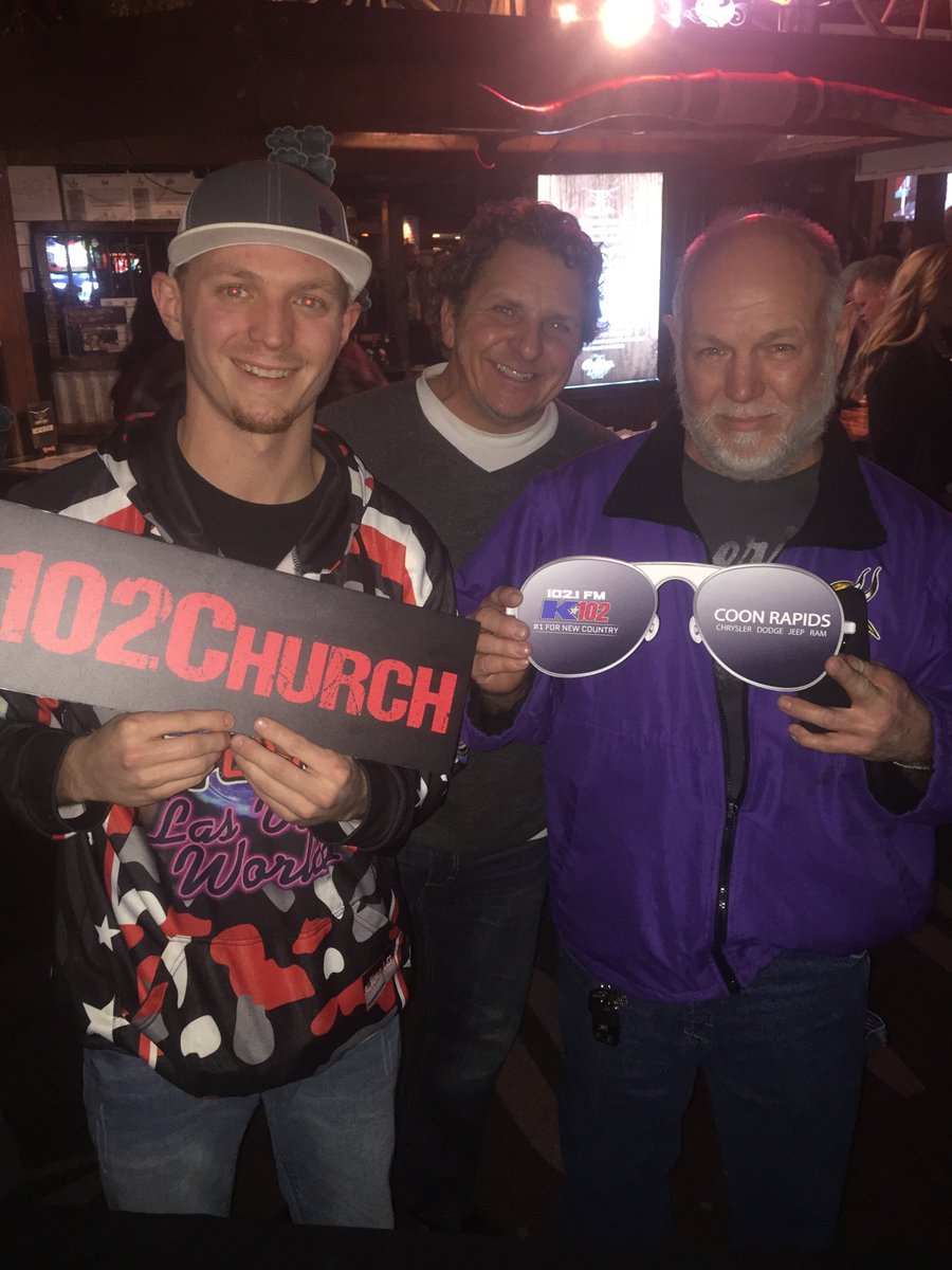 Caldar195's tweet photo. #k102church #mycountry #mydadwansfirstrow https://t.co/mNlcWqN6hf