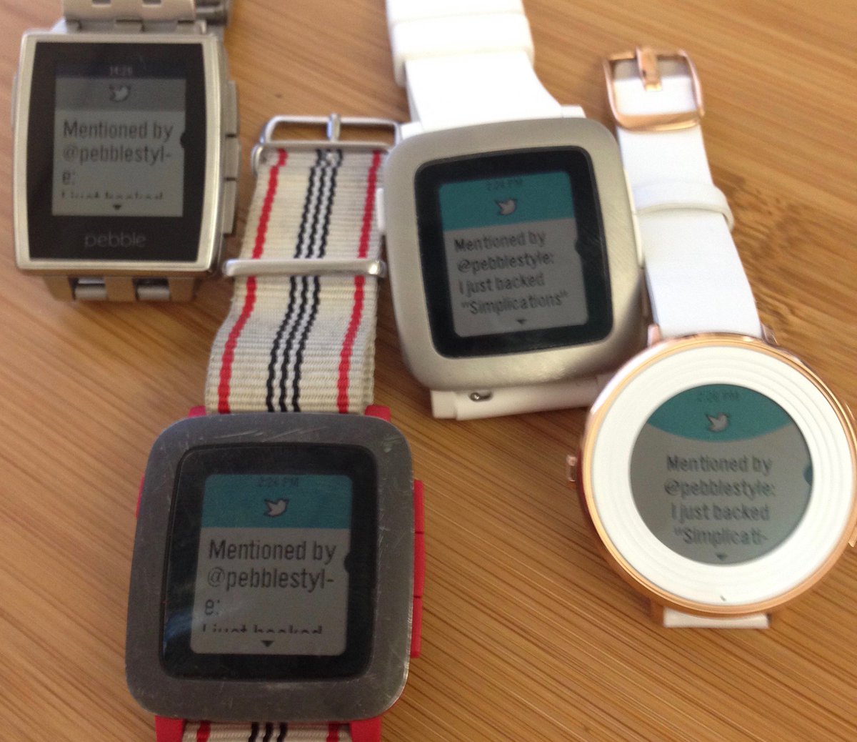 rjndrx's tweet photo. @pebblestyle 😎 All your notifications are belong to us. https://t.co/niNIfNliRd