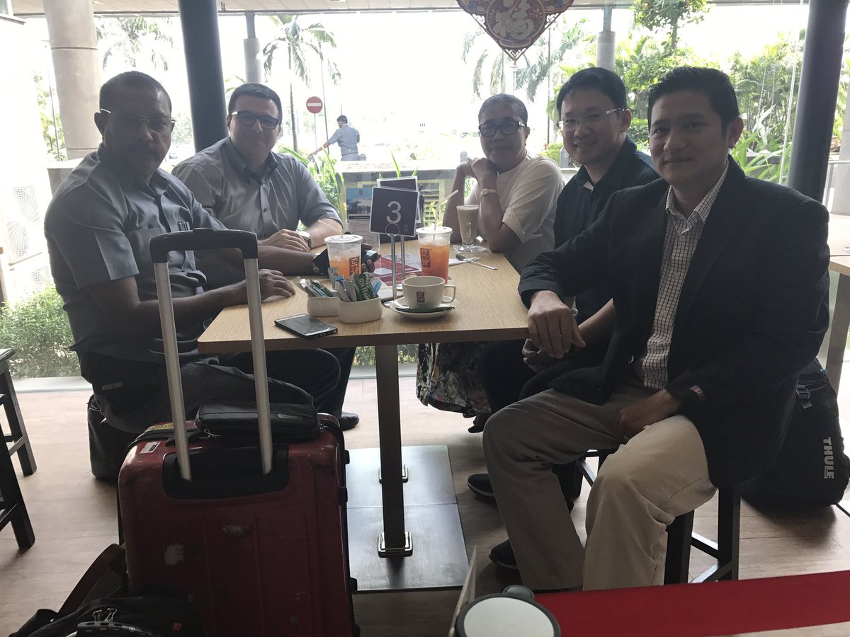 Talking #Poultry Business in Myanmar at coffee shop😊