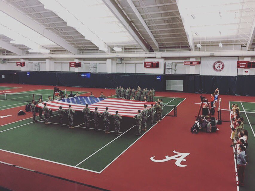 UA_Athletics's tweet photo. Alabama's Army ROTC and Air Force ROTC present the colors at @AlabamaWTN #BamaSalute 🇺🇸 https://t.co/vI4PtDUTKy