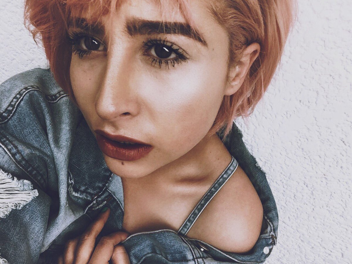 JuanamartinezH's tweet photo. Pink,pink,pink,pink. https://t.co/G6KMe5JM5X