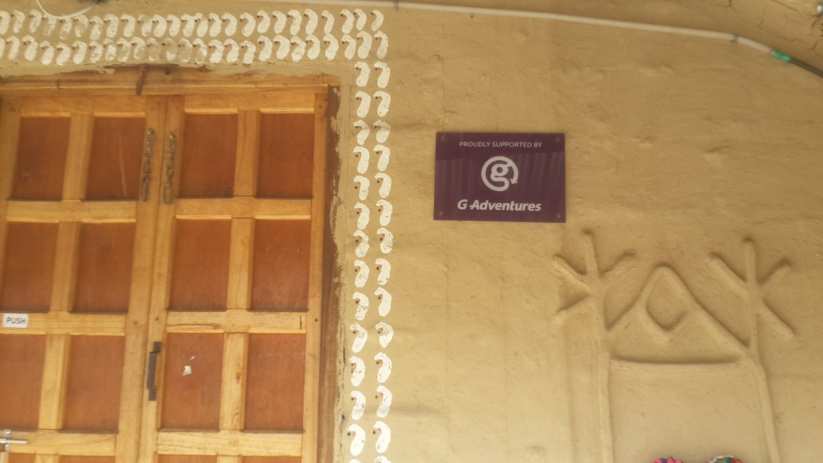 buddhisentharu's tweet photo. It's happening #freehealthcarecamp #baraulicommunityhomestay @gadventures @PlaneterraCares https://t.co/T0g1HNCim3