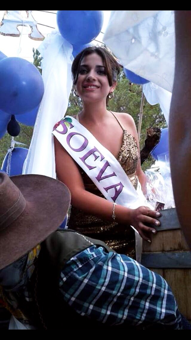 Conti_Fernandez's tweet photo. Vía blanca! #SOEVA Marianela Flores #Candidata7 https://t.co/BRL6xegGNd