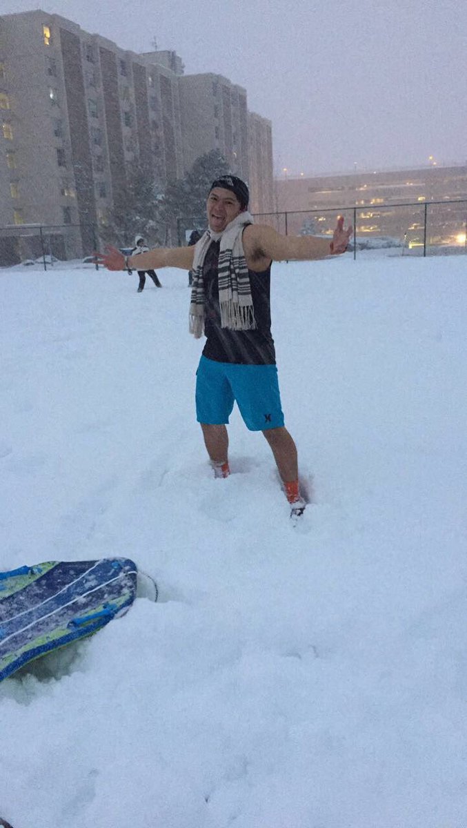 Zac_Zac6's tweet photo. Cold is not in my vocabulary https://t.co/t8udci2ZO4