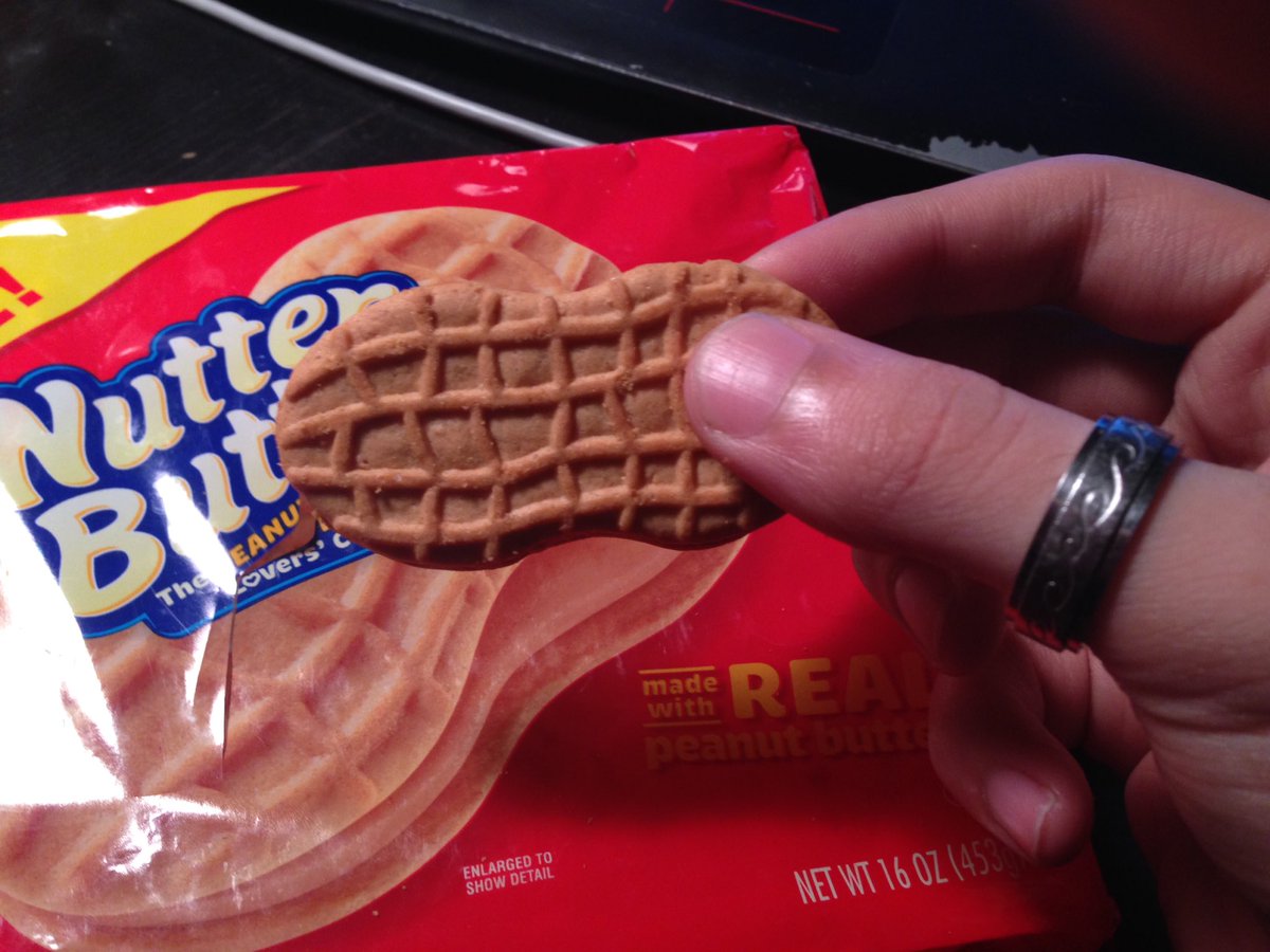 Kaneco_bond's tweet photo. So I got these new Nabisco Nutter Butter Peanut Butter cookies on the way home... & they're phenomenal, especially with coffee. #DipItIn https://t.co/UKyMm1Hfus