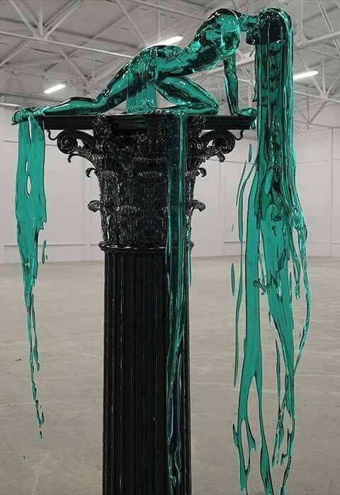 ThePhilosopurr's tweet photo. #beautiful glass #art
#fridayfeeling
#innermuse https://t.co/6lbq3rnRjl