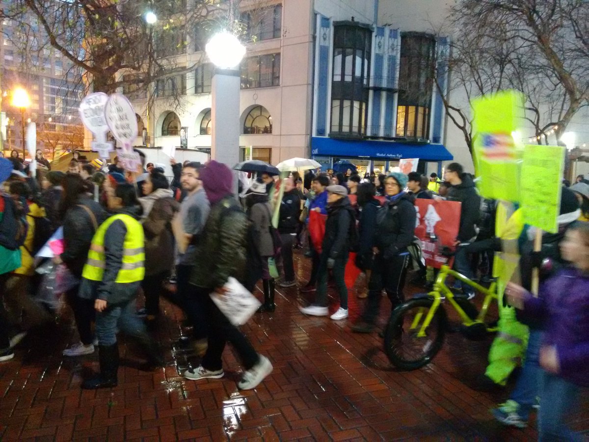 SF_Rising's tweet photo. Large contingent of Filipinos Against Trump join the already large rally! #SOMCAN members representing! https://t.co/NLhz5zjsQA