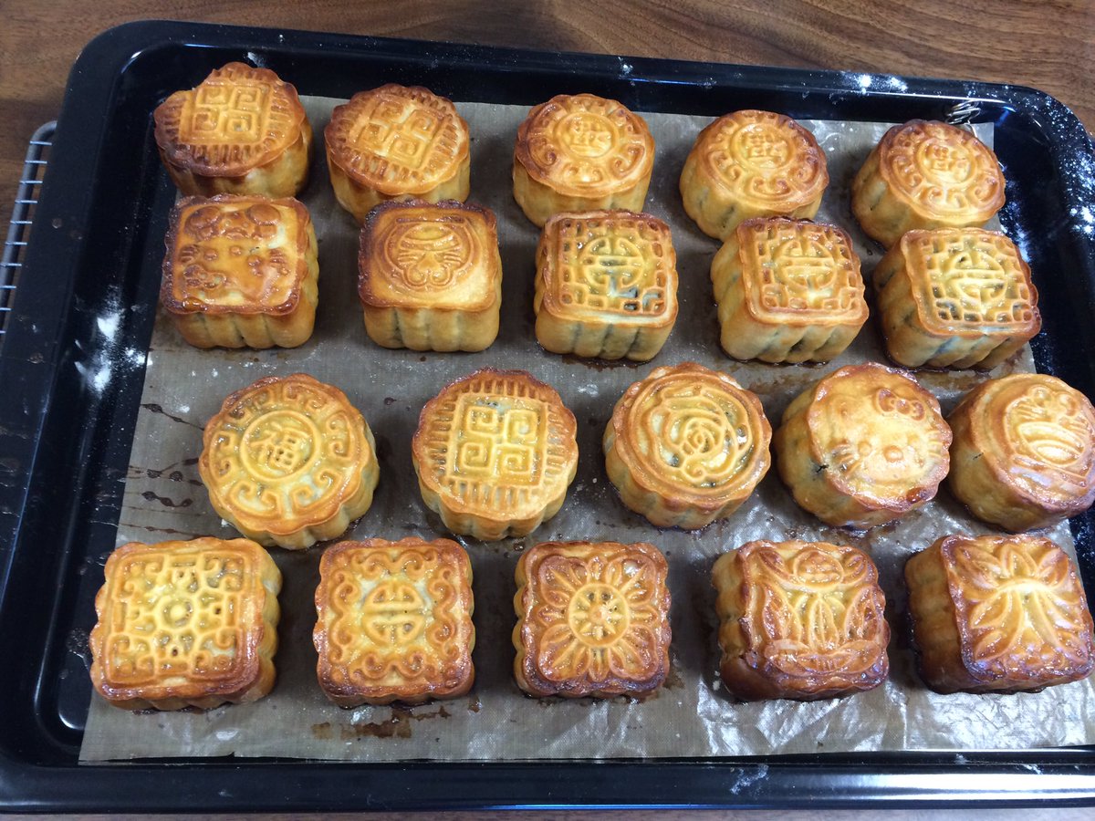 Twitter पर クラレ 月餅の型を購入したの ごま餡とドライフルーツの餡でたくさん作った 賞味期限を決めるため毎日1個づつ食べてます 日持ちさせるのは何をしたらいいのかな お菓子作り 手作り料理 Twitter पर クラレ 月餅の型を購入したの ごま餡とドライフルーツの餡でたくさん作った 賞味期限を決めるため毎日1個づつ食べてます 日持ちさせるのは何をしたらいいのかな お菓子作り 手作り料理