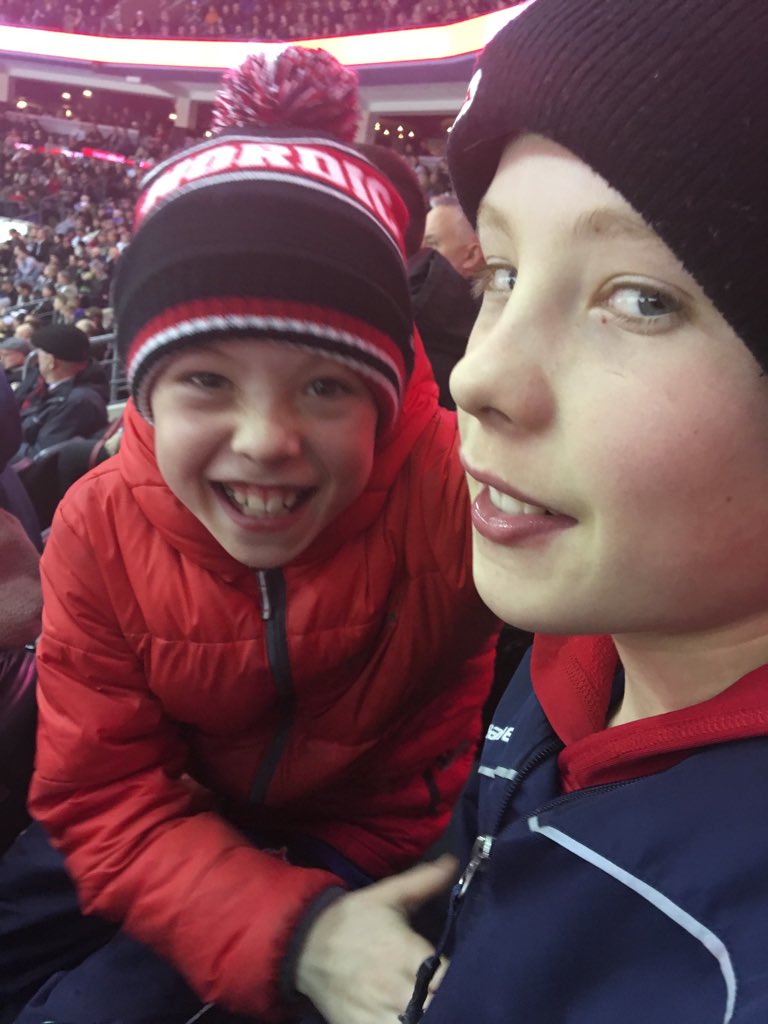 kellischiedel's tweet photo. @GoLondonKnights section 113 row k seat 7 https://t.co/Csm6aSX8WS