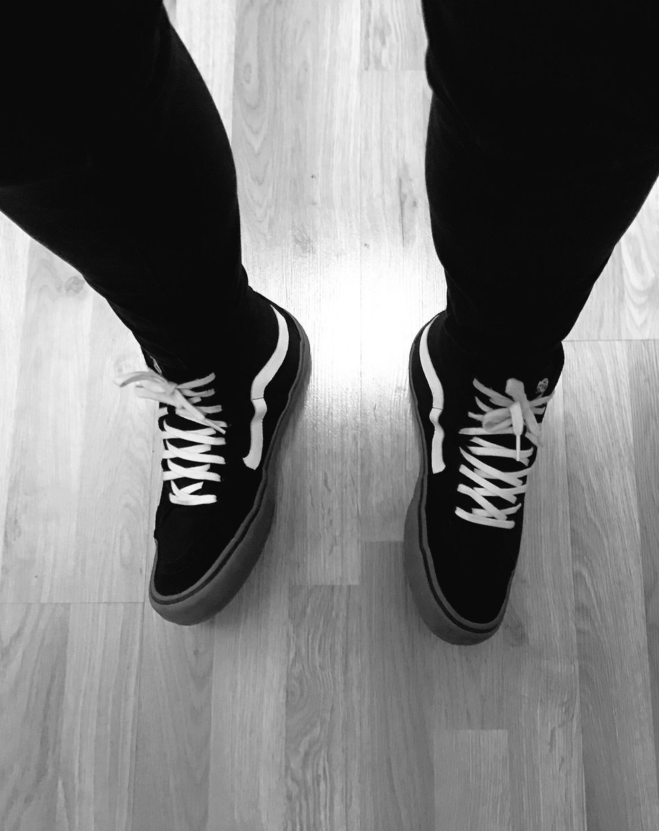 blakegibson080's tweet photo. Thank God for punk rock bands. https://t.co/xILDr3Olv8