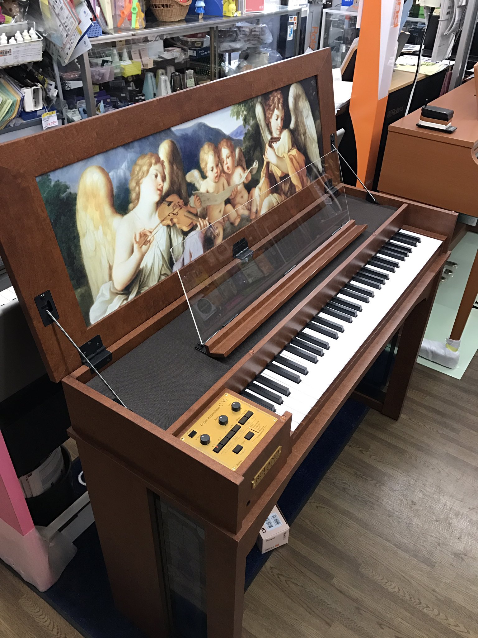 電子チェンバロ】ローランド C-30
