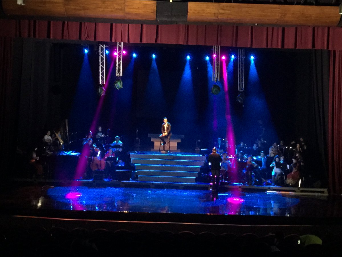MTAUDIOPRO's tweet photo. #MTAUDIO,#MACABALLERO,#Concierto#TEATROCONVEX, https://t.co/tm9TYhDmHt