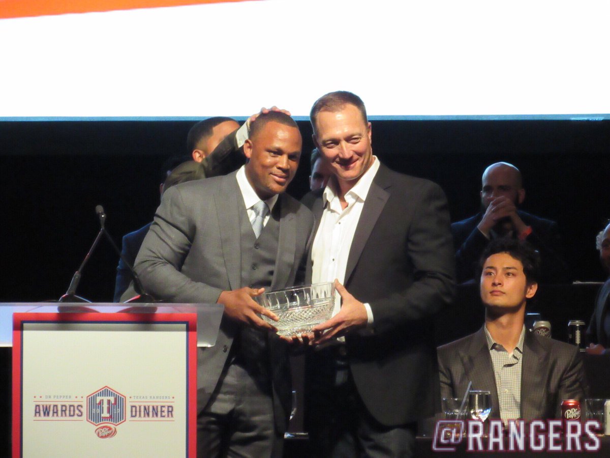 Adrian Beltre, your 2016 Rangers Player of the Year. And, @ElvisandrusSS1 with the Beltre Head Tap. #RangersAwards https://t.co/PkixtH6MKj