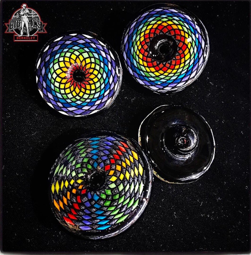 BigAlsSmoke's tweet photo. Directional flow caps by the gifted @kevinmurrayglass #art #glassart #glass #cap #glasscap #directionalflow #flavor #sick #dope #boro https://t.co/rSPyWsidci