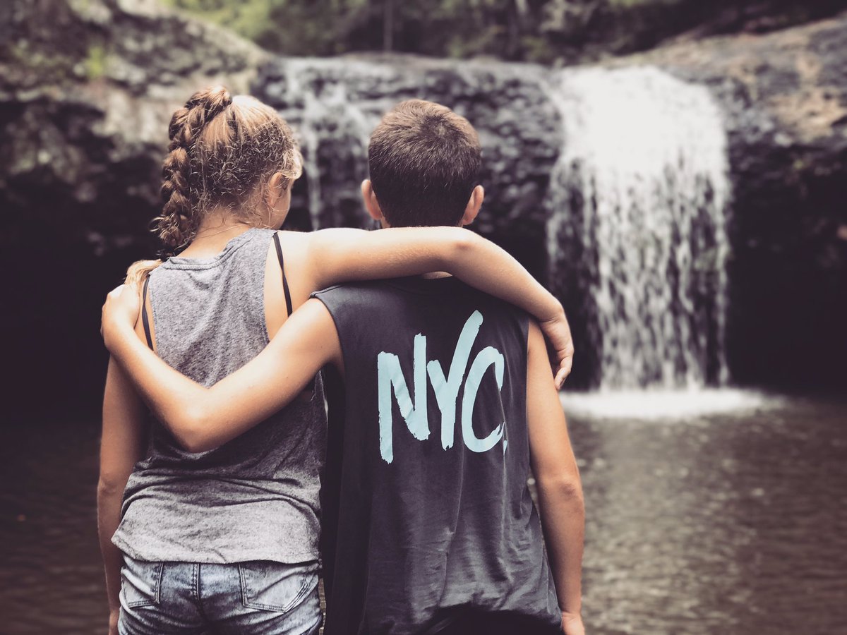 The_Chick's tweet image. My 🌎❤❤