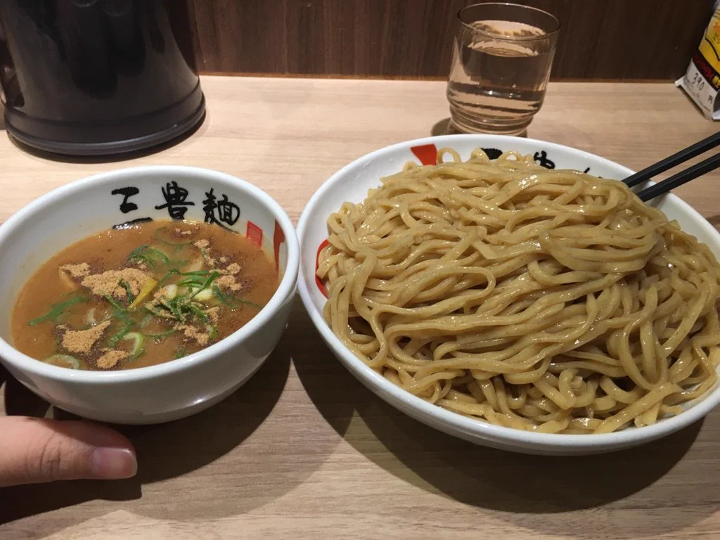 肝臓が悪いからラーメンは控えろ！と医者に言われた結果つけ麺食べてて笑うｗｗｗ