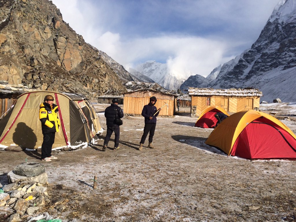 SherpsTendu's tweet photo. #camping trek at the height of 4500m altitude https://t.co/DIPkq2ZYKZ
