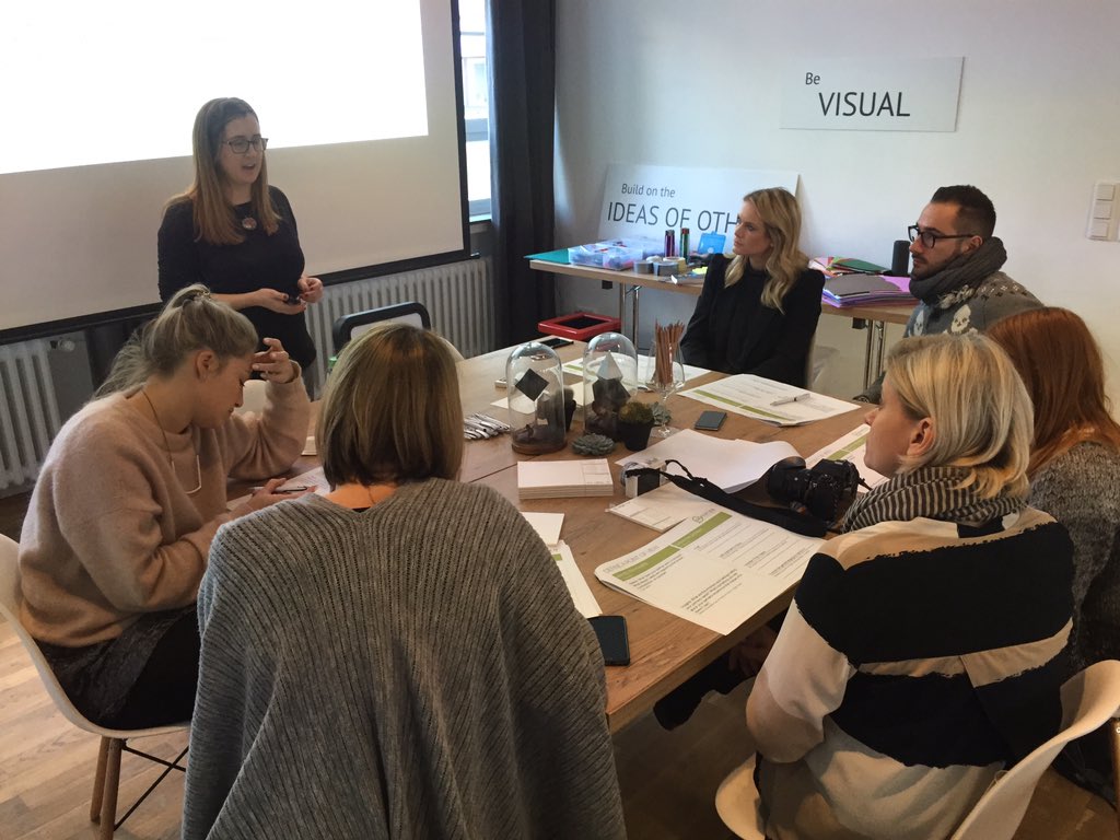 Heute zu gast bei <a href="/sister_mag/">sisterMAG</a> &amp; <a href="/SCHOTT_DE/">Test</a> mit einem Einstieg in #designthinking auf der Suche nach neuen Kocherlebnissen | #dt #ux