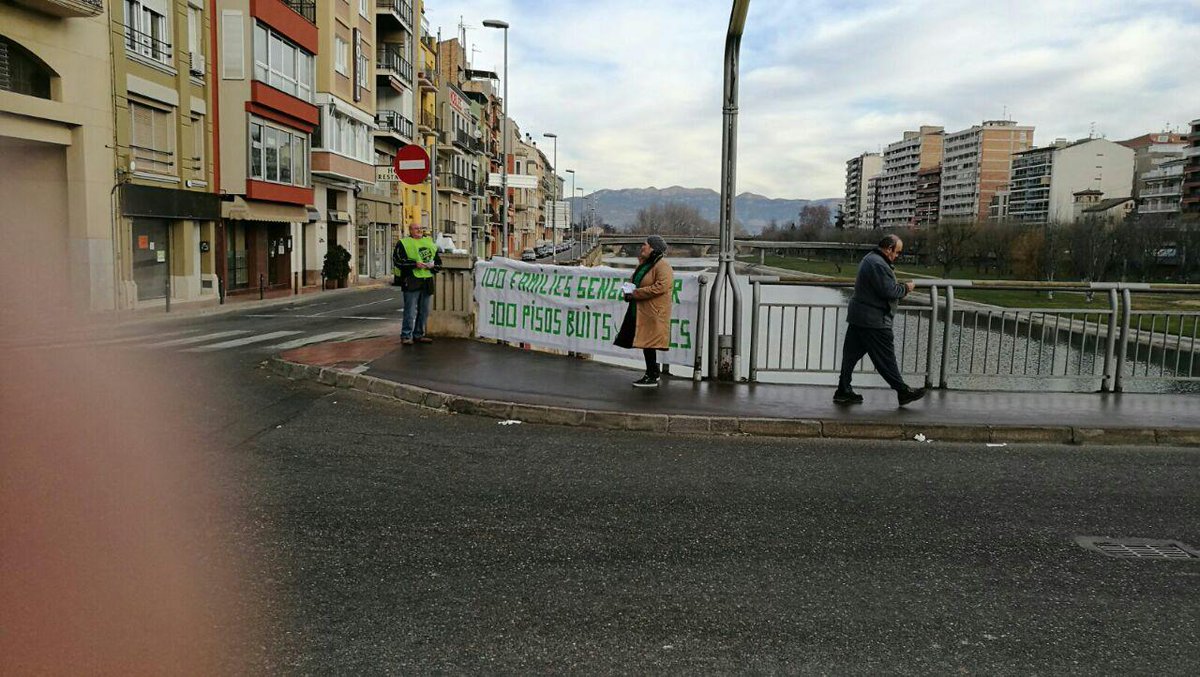 PahNoguera's tweet photo. A parte de decir a @ciutatbalaguer que no cumple Informamos que ante #ClausulaTecho estamos @La_PAH para reclamarlo todo #BalaguerNoDaCasas https://t.co/j9eqPkeAt2