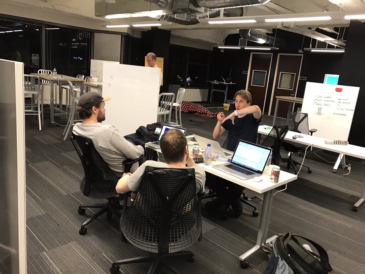 ffpaladin's tweet photo. Still going at 2am. #GGJ2017 #Googleggj @PlaycraftingSFO @globalgamejam https://t.co/WyVUGTE9sc