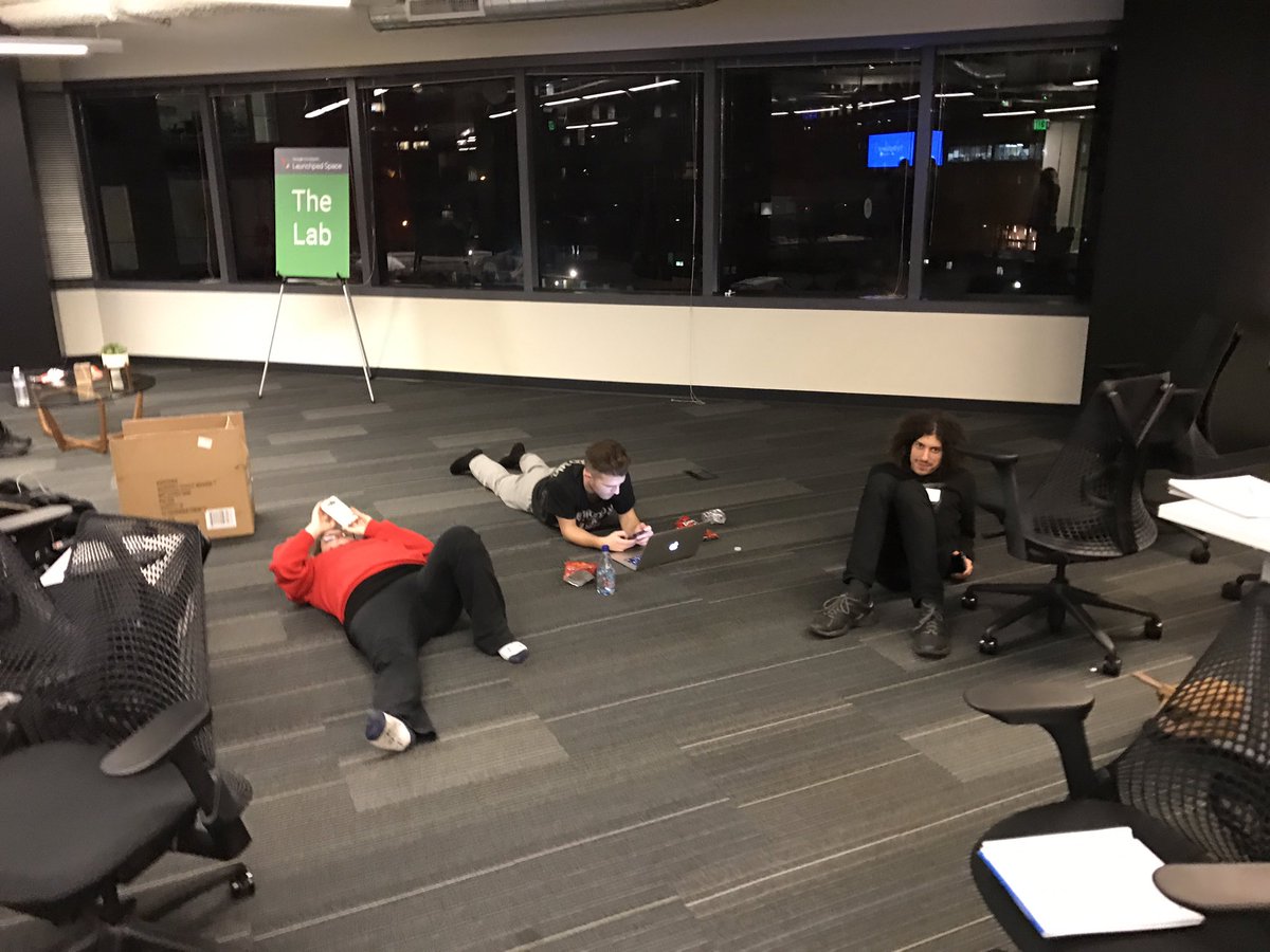 ffpaladin's tweet photo. Still going at 2am. #GGJ2017 #Googleggj @PlaycraftingSFO @globalgamejam https://t.co/WyVUGTE9sc
