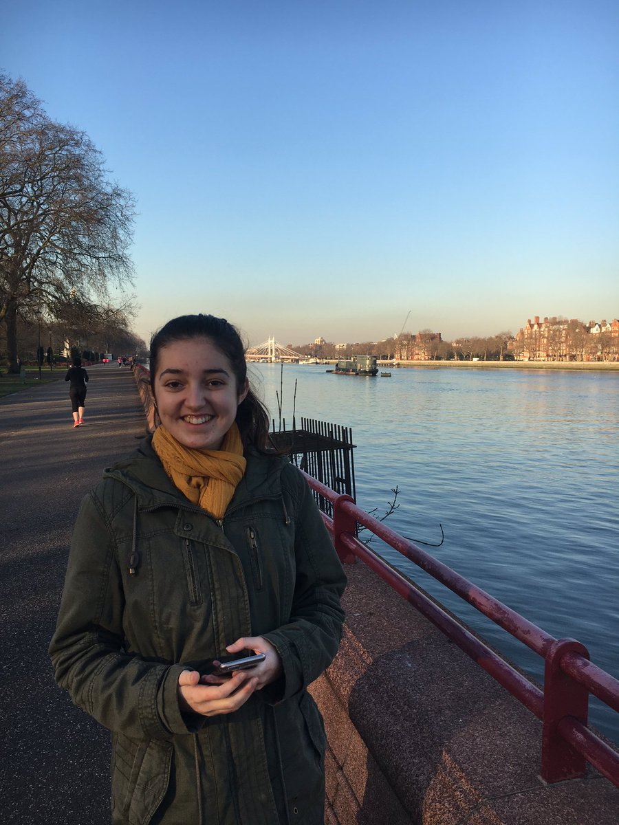 festivalmark's tweet photo. Stunning sunny but chilly morning in #Chelsea https://t.co/bDI78j1Zbj