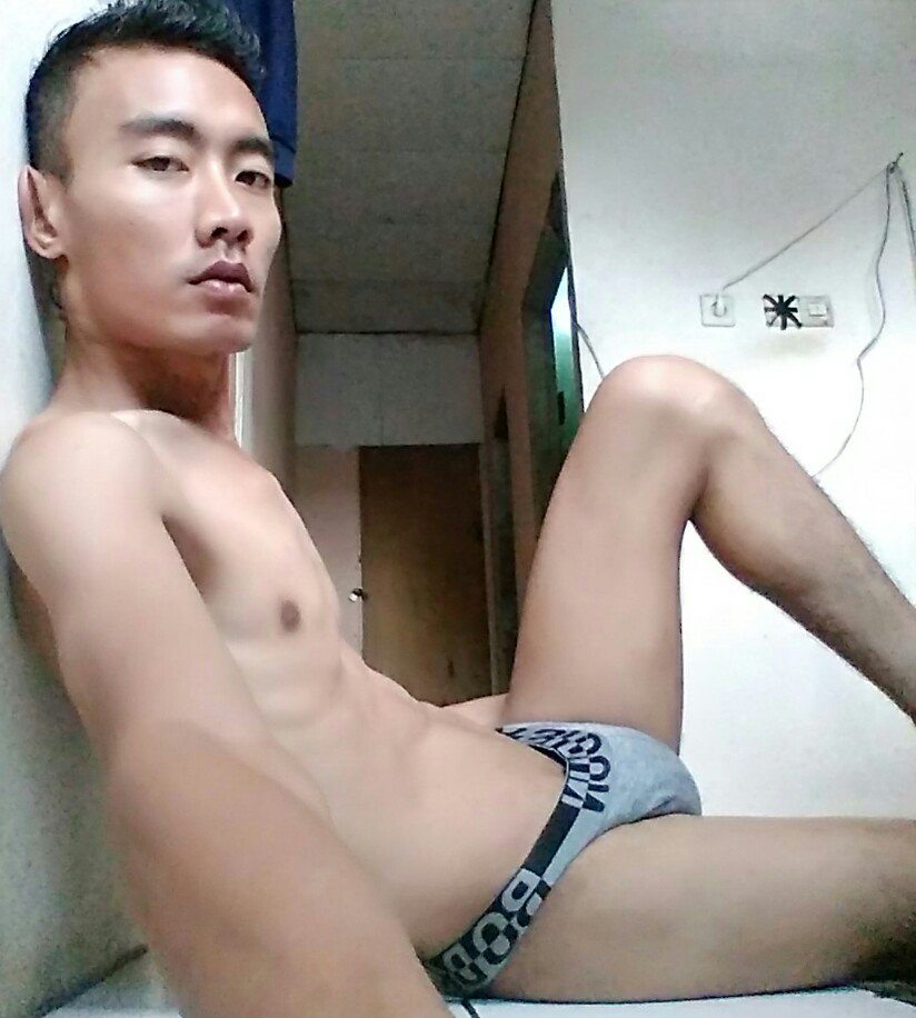 ArisPijitBOGOR1's tweet photo. @CibinongGay open jasa'pijit Fulbodiy dan sensasi hot Aris pijit hot Bogor 089527506770/5D883716.yg serius yg minat pijit fulbodiy https://t.co/OWqz374BS8