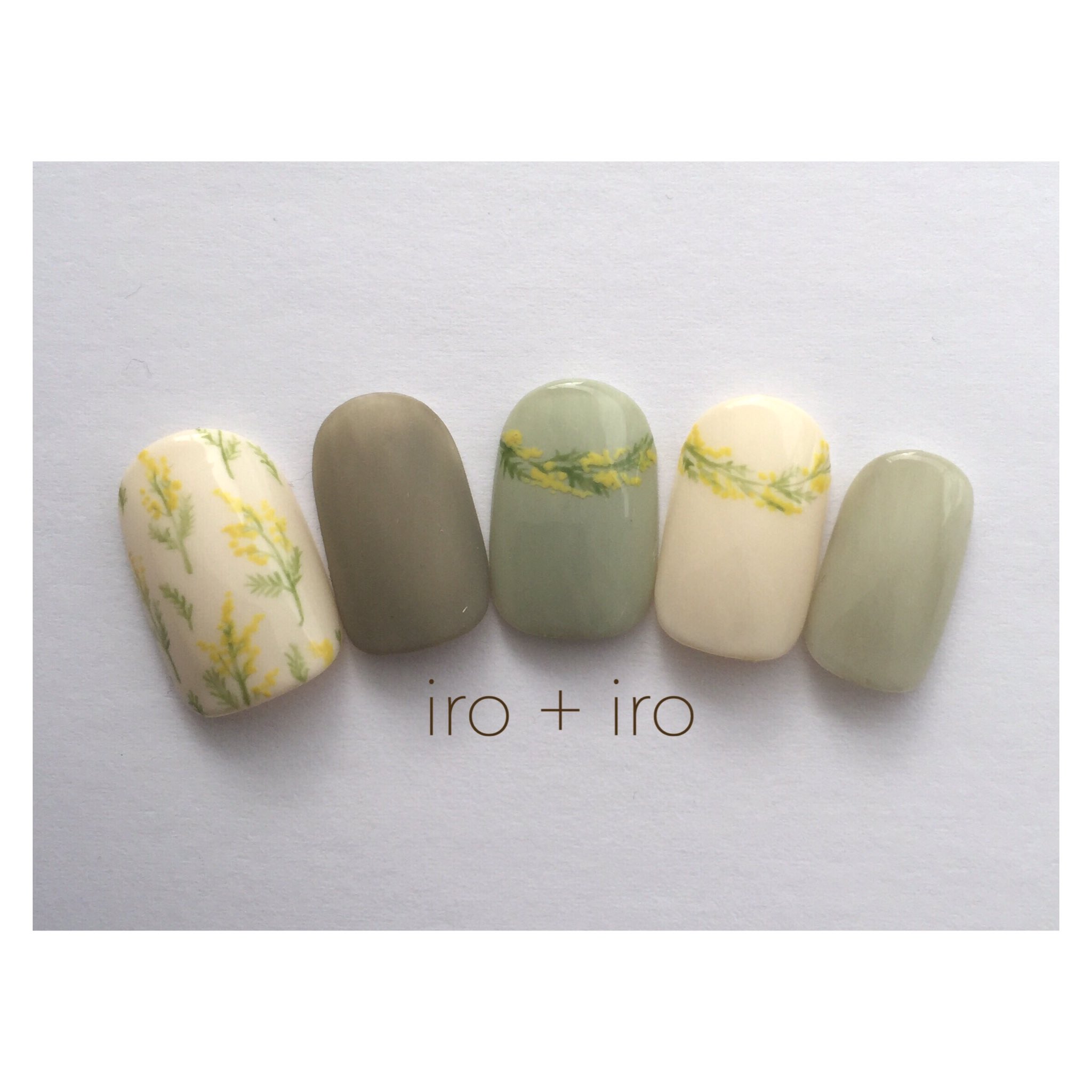 Irotoiro Nail ミモザネイル Nail ウェディングネイル ネイル Minaperhonen 北欧 ナチュラルネイル ネイルデザイン ブライダルネイル 表参道ネイル ネイルサロン ミナペルホネン ショートネイル ガーデンウェディング フラワーネイル