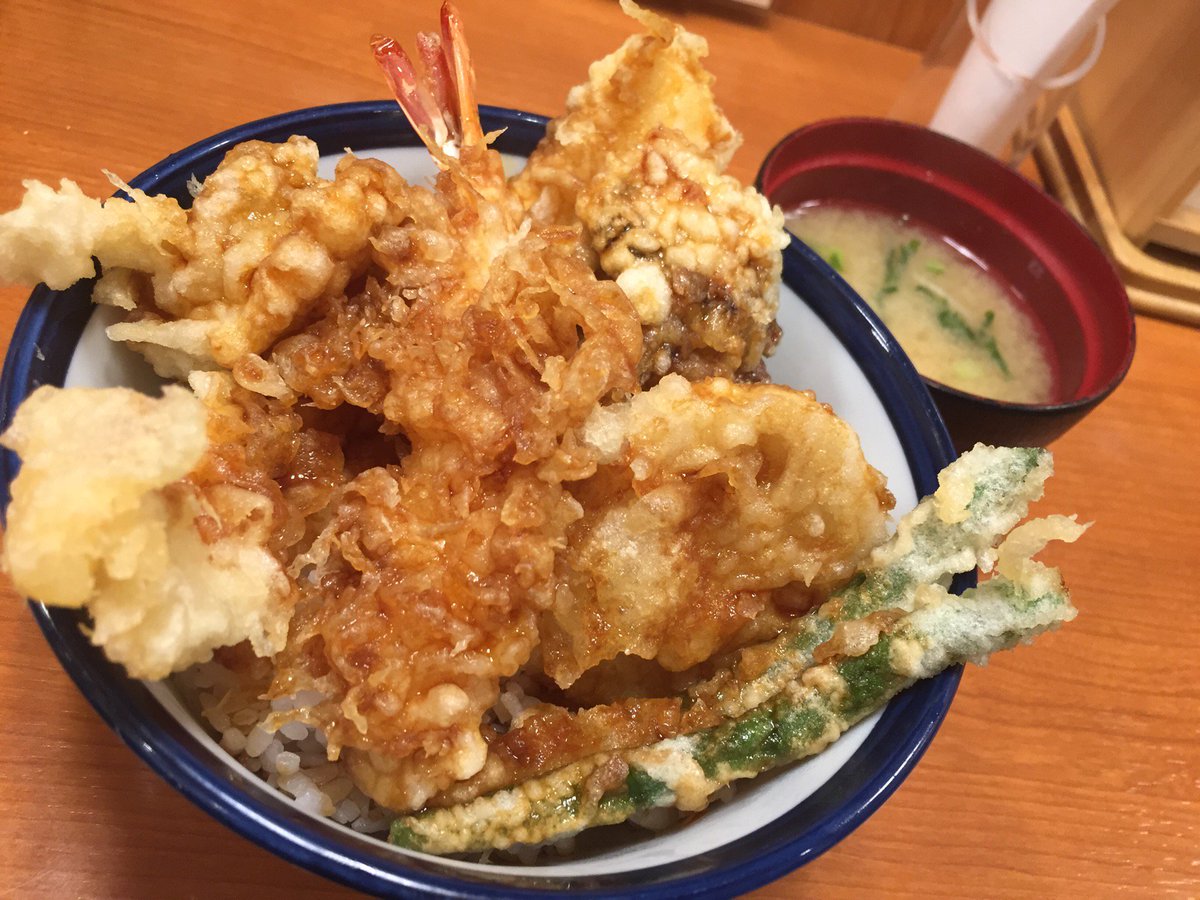 封神龍 手洗いうがい推奨仕様 遅めの昼飯は元祖オールスター天丼 730円 天ぷら食い応えあって満足 天丼 てんや 赤坂見附店 In 港区 東京都 T Co L1uufcxytk