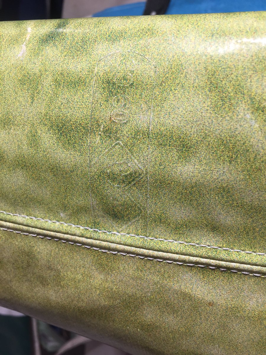 xlcafe's tweet photo. ツルブレの新クーパーの裏面!!
兄弟クーパー持ってるけど
私のにはない…
#fritag #frtg https://t.co/s7HvvF2mWb