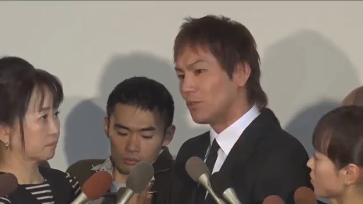 Daiki A Twitter 狩野英孝ってある意味本当に天才な人間だと思う 会見がネタってか 突っ込みどころ満載だしここで有吉の毒舌入ったら神のコントだよ 復帰後の狩野英孝既に超楽しみだな 狩野英孝 ファンになりそう だって アホすぎるんだもん 今回の 騒動 最早