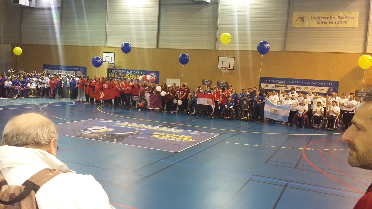 HuguesAugier's tweet photo. En direct des #rnh2017 cest parti pour un super week end @ffhanbdall https://t.co/hH2cYGa5s4