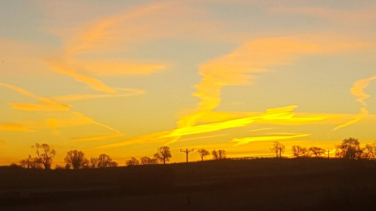 leefer3's tweet photo. Gods own canvas

Free #art from the #LakeDistrict  this morning https://t.co/gn5So5eZbk