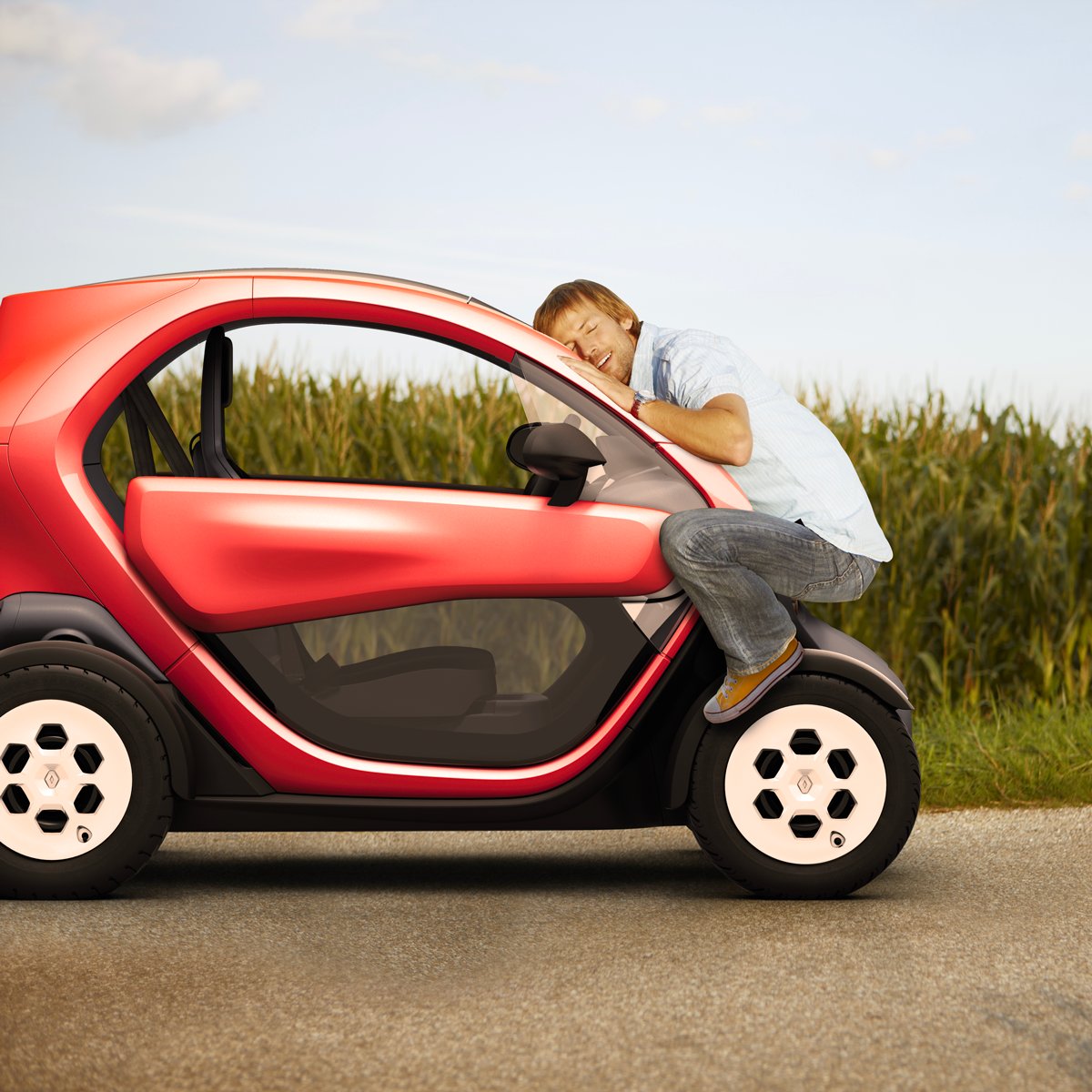 Happy #InternationalHuggingDay! Reply with your own Renault car hug photo for the chance to win a Renault hug in return ;)  Reveal tonight!