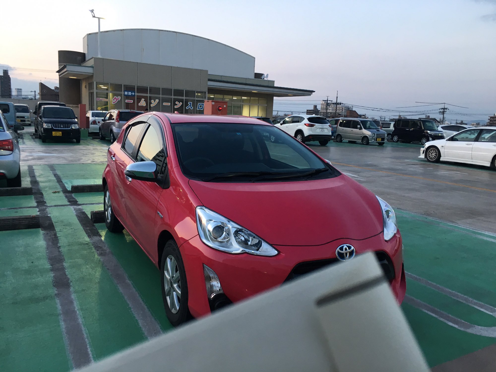 じんべぇ 代車のショッキングピンクアクア君 じんべぇ 代車のショッキングピンクアクア君