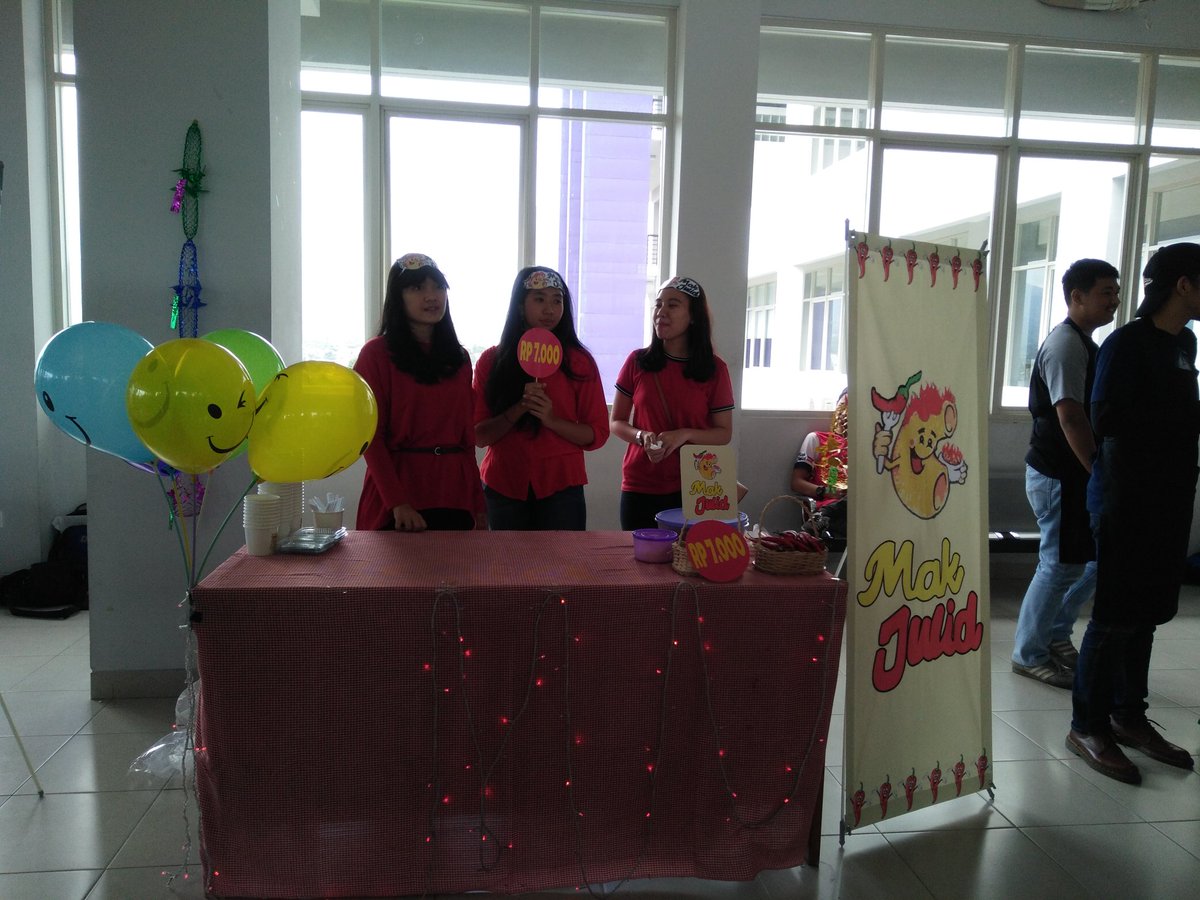 batiqueware's tweet photo. Nah, ada juga macaroni julid extra pedas buat yg suka pedes2 bisa gas! #digmarkstiekesatuan #bizday2017 @mulmubarak https://t.co/n0BeVtylyk