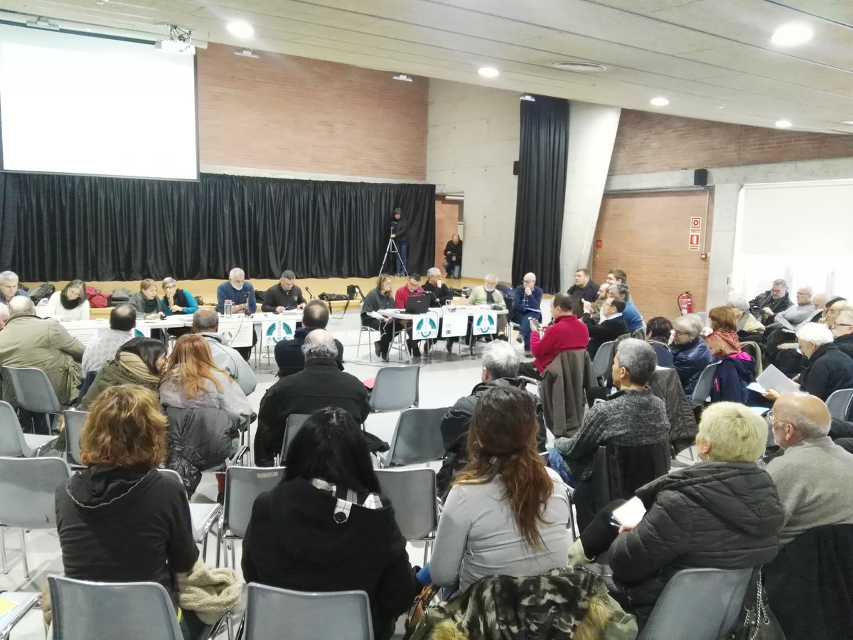 CanalTerrassa's tweet photo. Comença la 1a Reunió del ja constituït Parlament Ciutadà de #Terrassa. El debat avui se centra en la gestió pública de l'aigua https://t.co/5yZj20DnCH