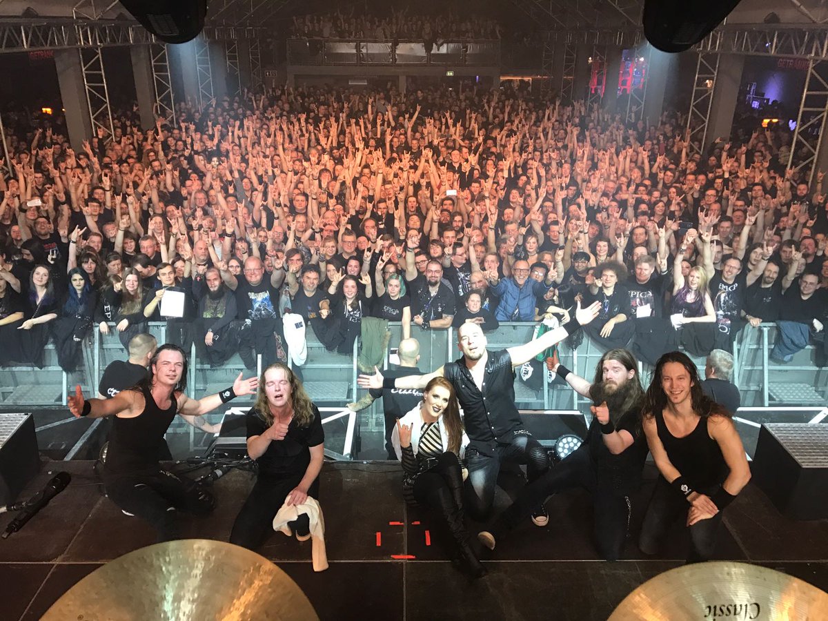 Munich thank you for a great Friday evening! Tonight the tour continues to Austria where we will perform at the Gasometer in Vienna!