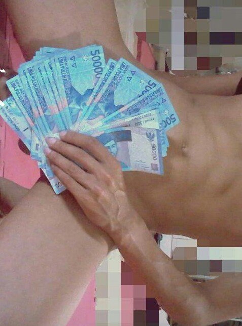 ArisPijitBOGOR1's tweet photo. Hot jasa'pijit Fulbodiy dan sensasi hot Aris pijit hot Bogor yg serius yg minat Pijit fulbodiy 089527506770/5D883716 https://t.co/xdBQwYx3tu