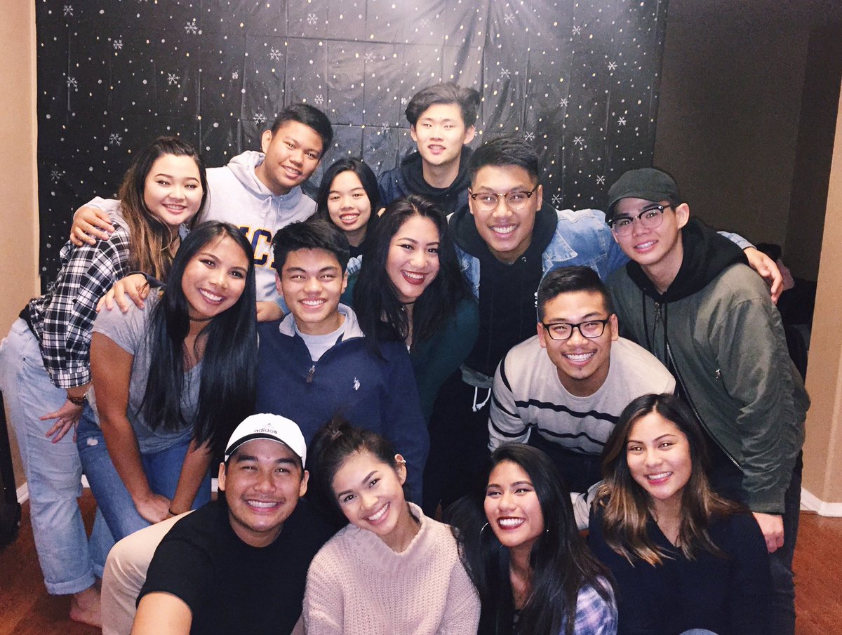 etramen's tweet photo. BAD &amp; BOOZY. Missing ate though!  #MLfam 😻 https://t.co/YHk3XtHS3W