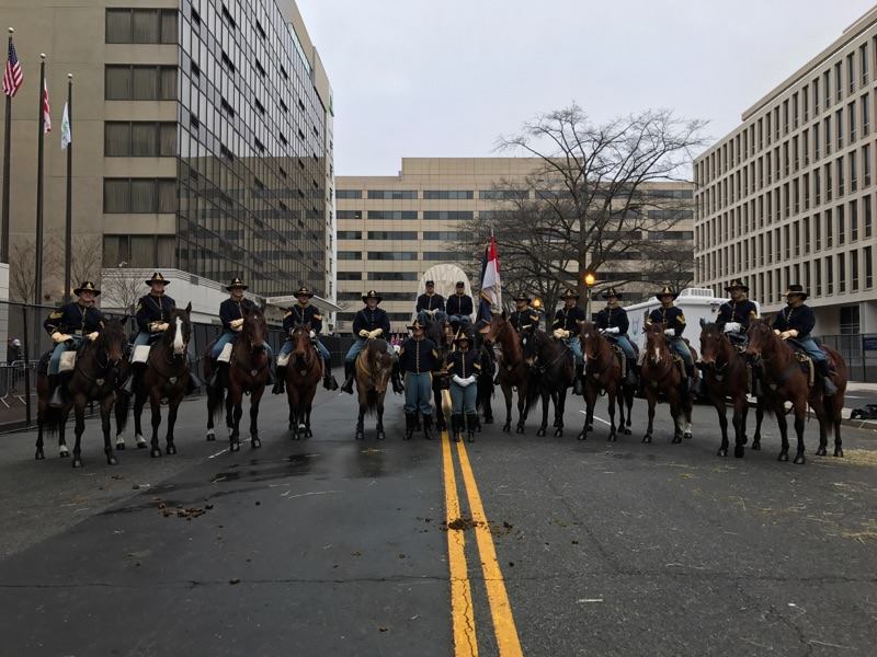 FortRiley's tweet image. The Commanding General's Mounted Color Guard represented #USArmy, Kansas, the #Fightingfirst &amp;amp; Fort Riley Fri. in Presidential Inauguration