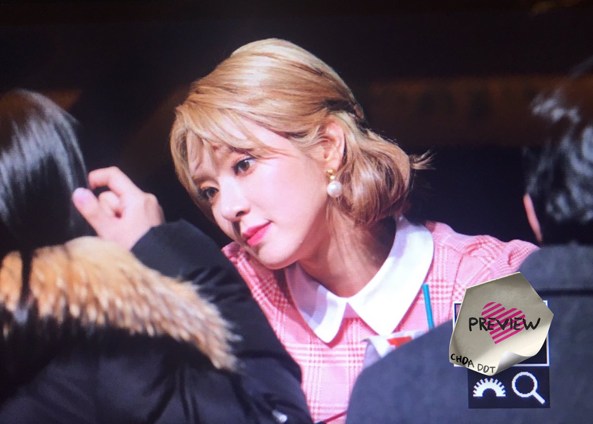 900306_com's tweet photo. 170121 강남 팬싸인회 프리뷰
#초아 #CHOA #AOA #EXCUSE_ME #BING_BING https://t.co/f5E68YcqIf