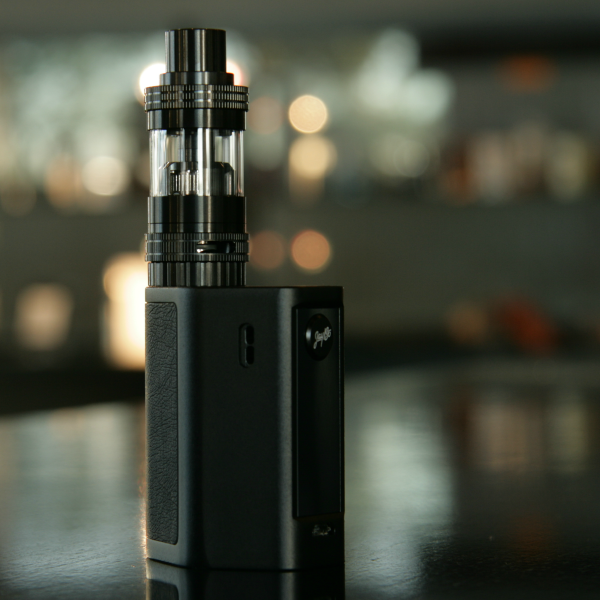 OffbeatnUnique's tweet photo. The Reuleaux RX Mini is an ultra compact, 80 watt and 2100 mAh device! Available at Offbeat and Unique https://t.co/BYq6dbfLrz
#vape #rxmini https://t.co/hAXsJGXp8l