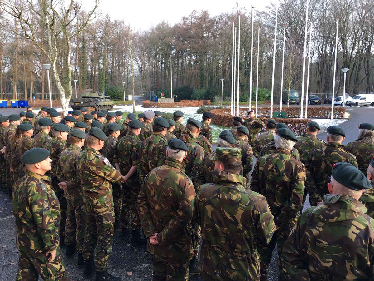Vandaag jaaropening van sectie Nationale Operaties van <a href="/43MechBrig/">43 Mechbrig</a>. Naast <a href="/Inn_spiratie/">Inn-spiratie</a> ook als reservist betrokken bij Veiligheidsregio's.