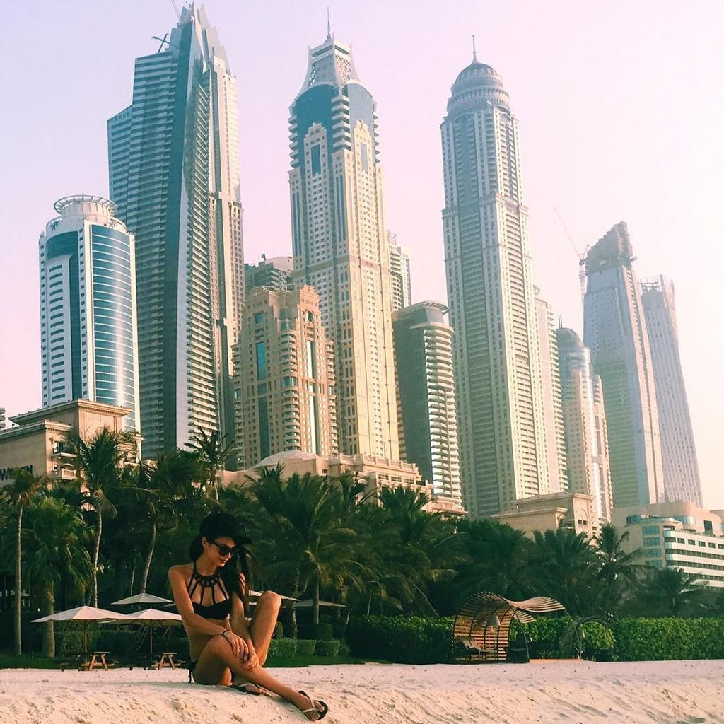 Froze's tweet photo. #cinder ☀️
_
#dubai#beautiful#view#beach#love#life#happy#girl#enjoy#cute#travel#photooftheday#follow#heart#new#me https://t.co/OqmI121MBW