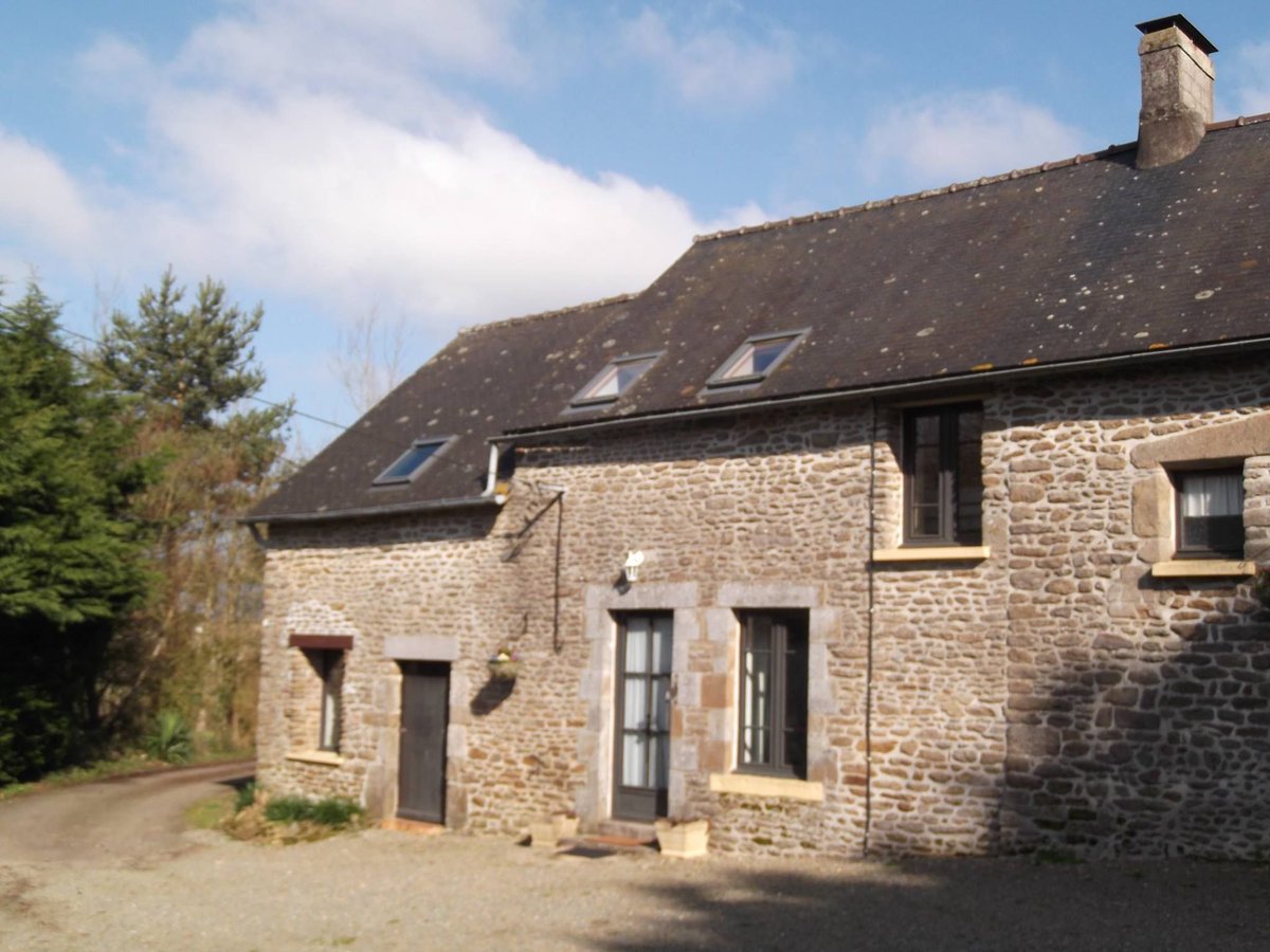 Book for #Summer2017 &amp; relax with Mouse in the heart of the #French countryside buff.ly/2jKeYcn

#vacances #travel #relax #france