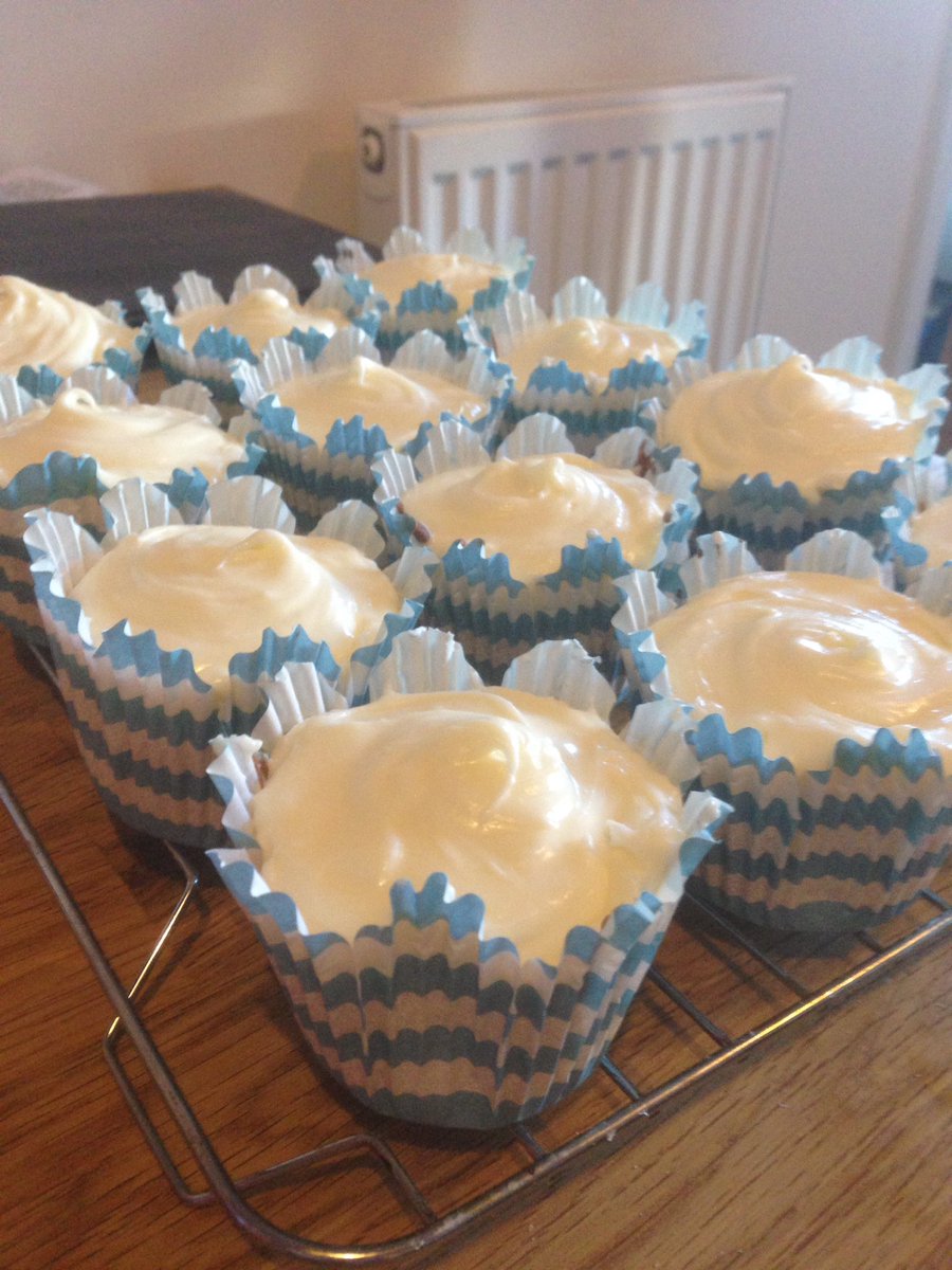 HannahmasseyNI's tweet photo. Not bad baking output for pre-noon on a Saturday! #bloomer #cupcakes @BallywalterPark the mixer is going good! #makingbreakfastgreatagain https://t.co/JEprIHMiKj