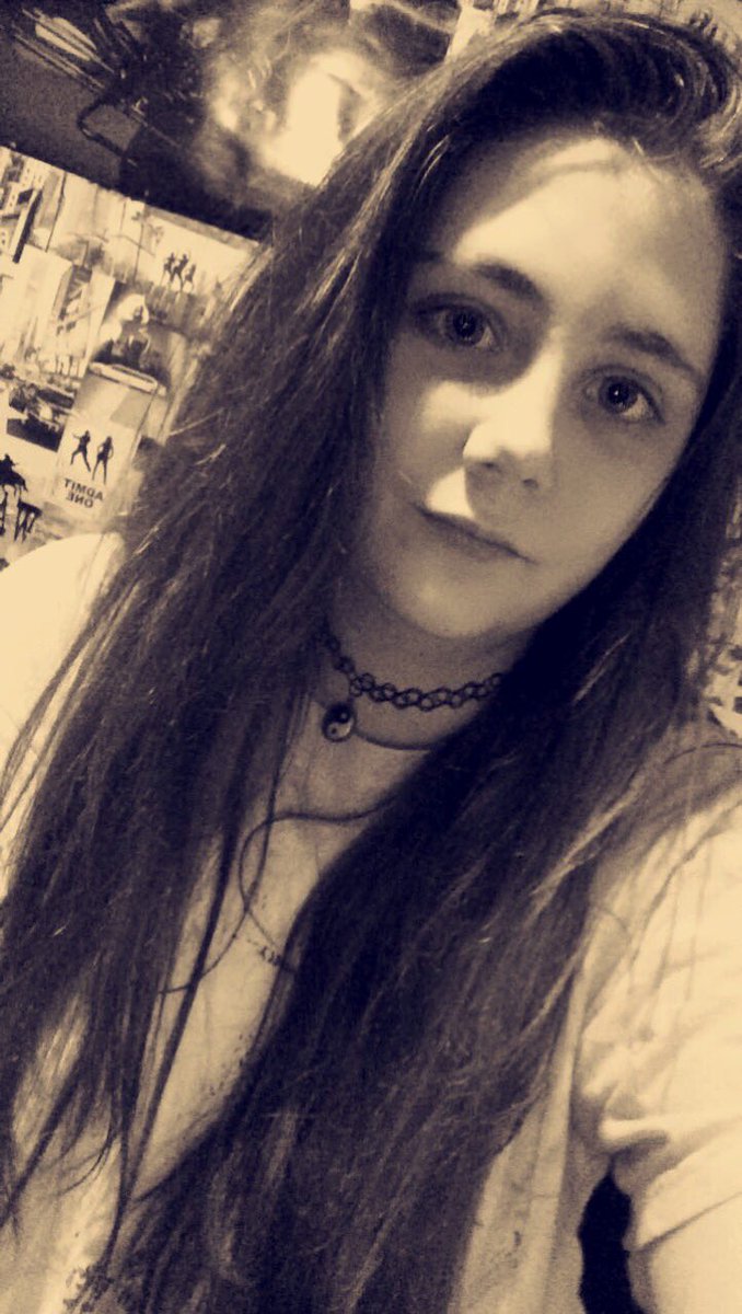 skyestar101's tweet photo. Just seen this I'm a bit late tho but oh well #ConfidentForSamAndColby @SamandColby @SamGolbach @itscolbybrock https://t.co/1KvR4L0wze
