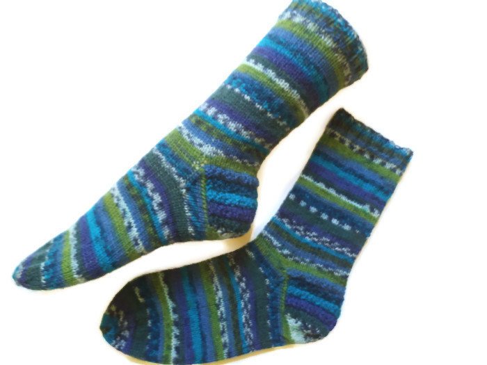 solveigakiran1's tweet photo. Knit Wool socks for ladies knit socks, Gift for her, female wool soc… https://t.co/6b8s6f0PuY #Etsy #WinterKnitSocks https://t.co/UibMTaL0JL